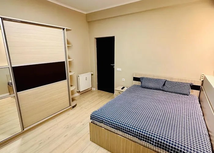 City Center Apartment *